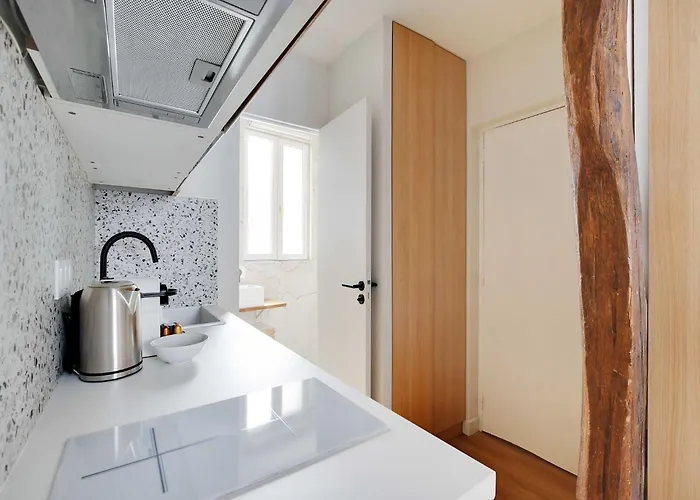 Beautiful -16 Ard De Paris- Mobility Lease *